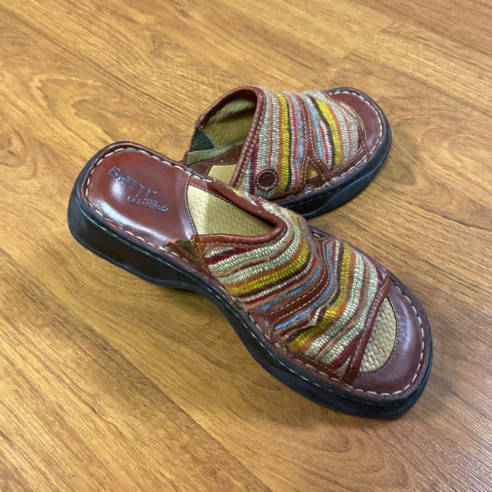 Born women’s size 7.5 sandals